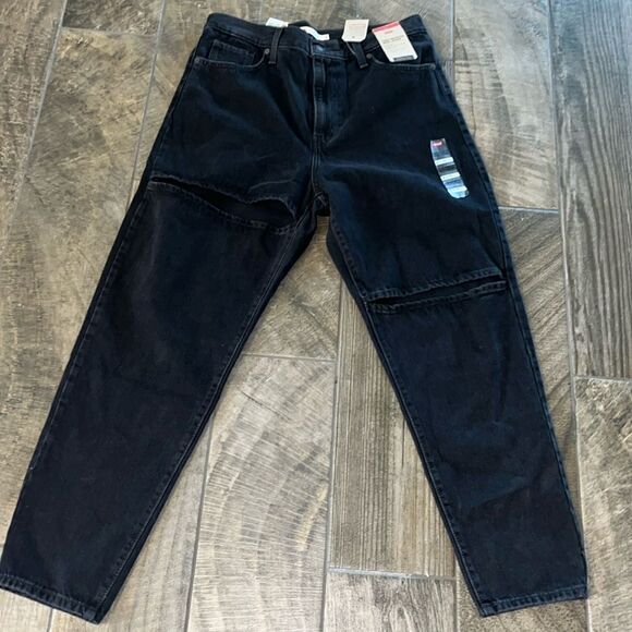 Nwt Levi’s high cutout waisted Mom jeans - Picture 1 of 3